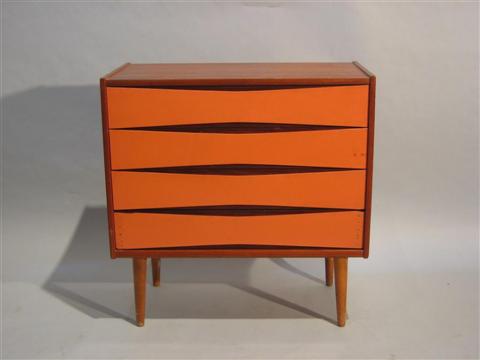 Appraisal: NORWEGIAN MODERN SKEIE TEAK CHEST Labeled Skeie Co Mobelfabrickk Norheimsund