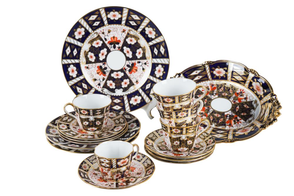 Appraisal: ROYAL CROWN DERBY BONE CHINA SERVICEImari pattern an assembled set