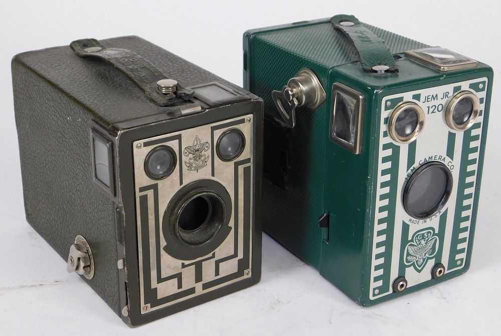 Appraisal: Lot of Kodak Scout Cameras Lot of Kodak Walter Dorwin