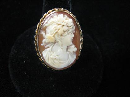 Appraisal: karat yellow gold cameo ring