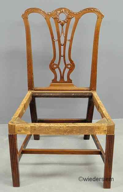 Appraisal: Georgian mahogany side chair th c with acanthus carved crest