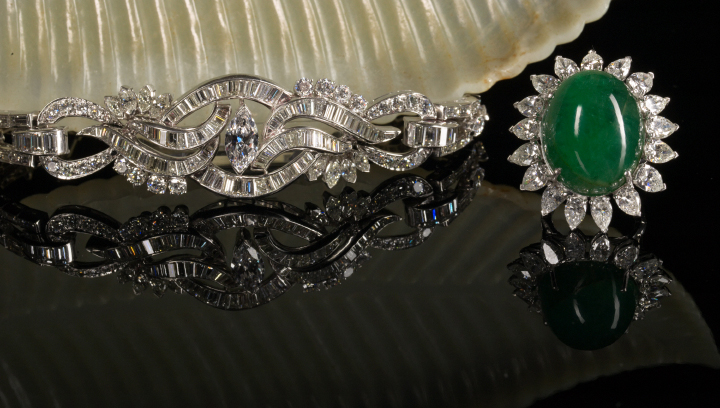 Appraisal: Stunning Art Deco Platinum Emerald and Diamond Lady's Dinner Ring