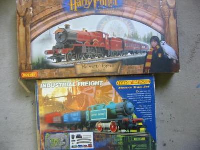 Appraisal: A Hornby electric train set R Industrial Freight and another