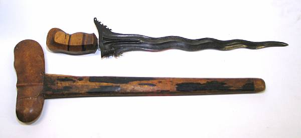 Appraisal: A Balinese keris th century The inch nine wave blade