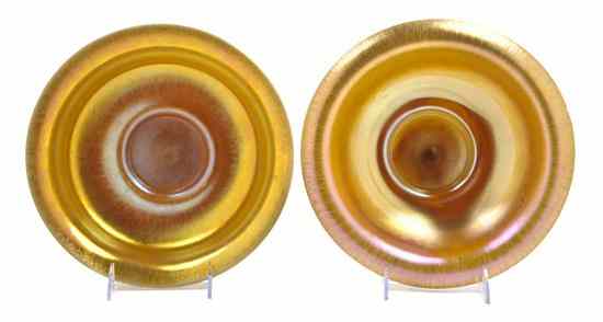 Appraisal: A Pair of Steuben Aurene Glass Bowls of circular form