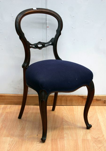 Appraisal: A Victorian mahogany balloon back chair