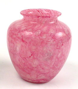 Appraisal: STEUBEN CLUTHRA ART GLASS VASE The double layered rose pink