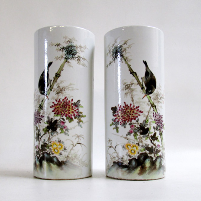 Appraisal: A PAIR OF CHINESE PORCELAIN BRUSH WASH VASES hand painted