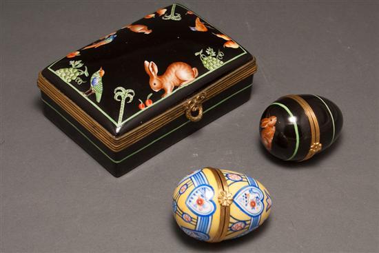 Appraisal: Two Tiffany Co Black Shoulder porcelain dresser boxes Limoges and