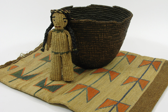 Appraisal: A GROUP OF NATIVE AMERICAN ART Nez Perce cornhusk bag