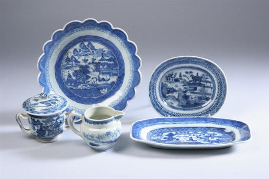 Appraisal: THREE PIECES CHINESE CANTON BLUE AND WHITE PORCELAIN Early th