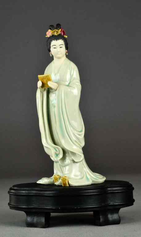 Appraisal: Pcs Chinese Porcelain Figure on StandCeledon glazed figure of woman