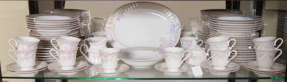 Appraisal: MIKASA FINE CHINA IN THE PINK MELODY PATTERN Approx pieces