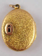 Appraisal: A yellow metal tests carat gold Victorian Locket with lock