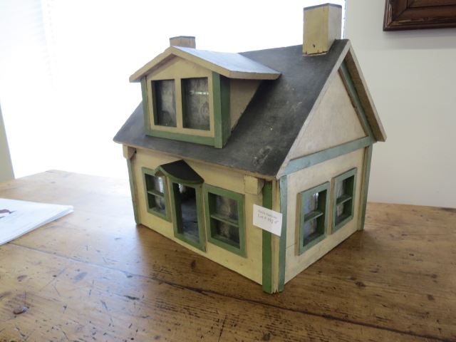 Appraisal: Charming Old Wooden Doll House original paint and interior