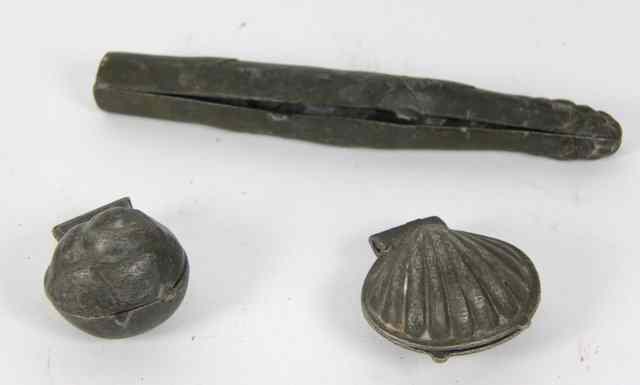 Appraisal: Three th Century pewter jelly moulds shaped as shell asparagus