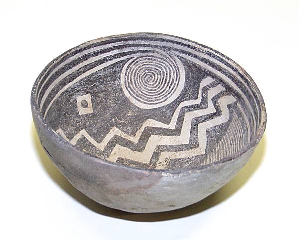 Appraisal: A Mimbres black-on-white bowl diameter in