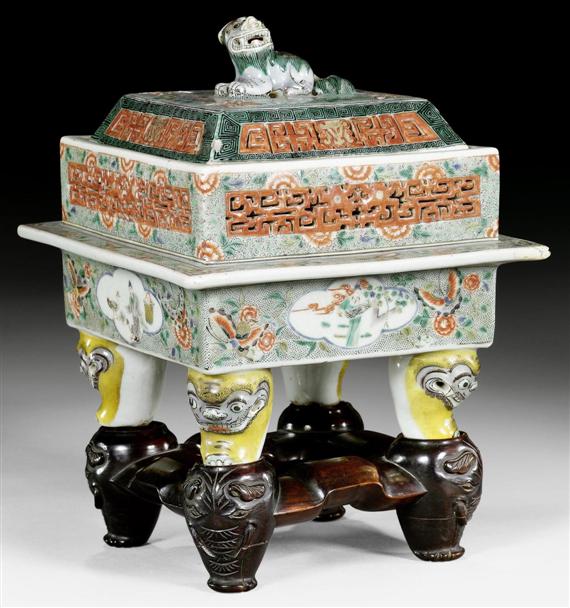 Appraisal: A SQUARE COVERED CENSER WITH FAMILLE VERTE DESIGN China Kangxi