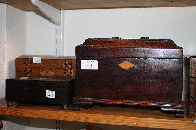 Appraisal: A COLLECTION OF BOXES to include a Georgian tea caddy