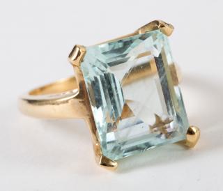 Appraisal: K emerald cut aquamarine weighing approx cts set in the