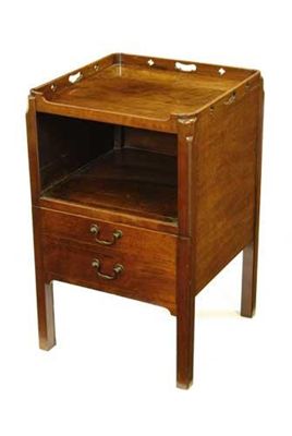 Appraisal: A George III mahogany 'tray-top' commode with pierced handgrips to