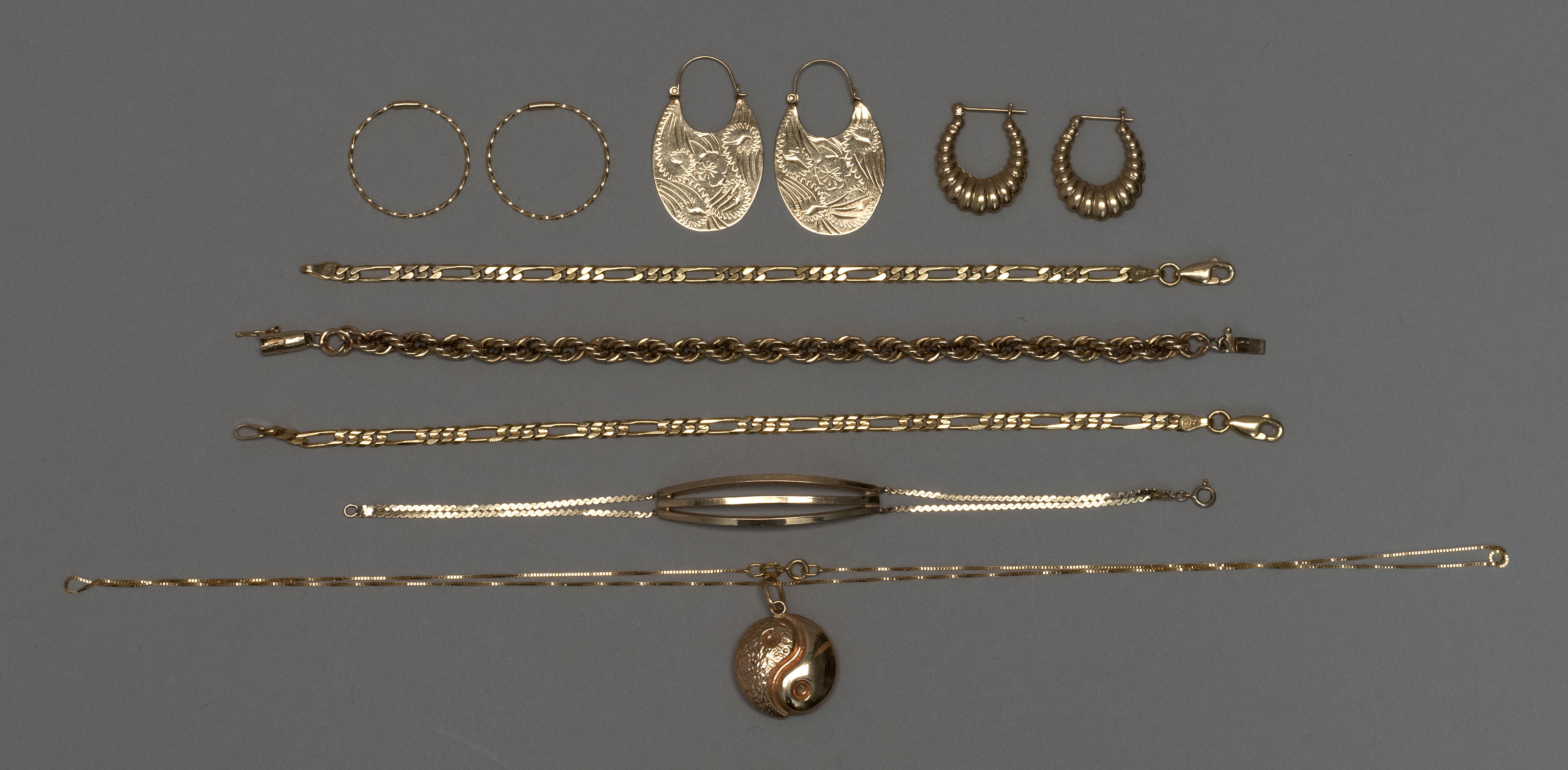 Appraisal: EIGHT PIECES OF KT YELLOW GOLD JEWELRY - Two Italian