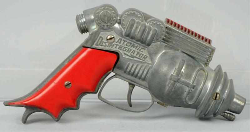 Appraisal: Diecast Hubley Atomic Disintegrator Pistol Toy American Working No cracks