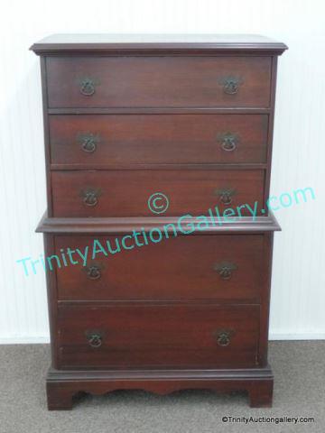 Appraisal: Antique Mahogany Chest on Chest of Drawers Gentleman's chest on