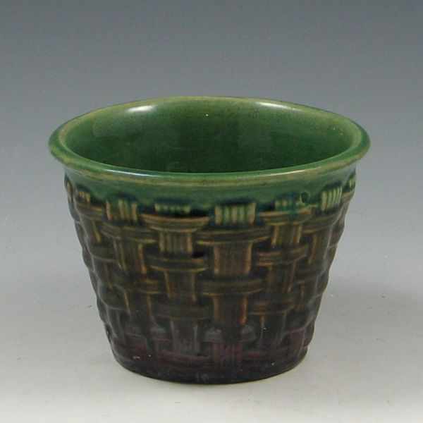 Appraisal: Hull early stoneware basket weave jardiniere Marked with a circle