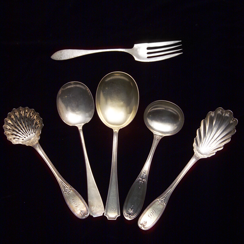 Appraisal: Group of five sterling ladles and serving fork t o