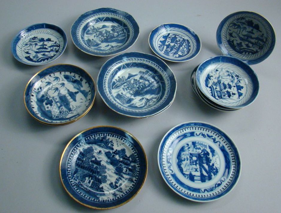 Appraisal: FIFTEEN CHINESE EXPORT BLUE AND WHITE PORCELAIN SAUCERS th Century