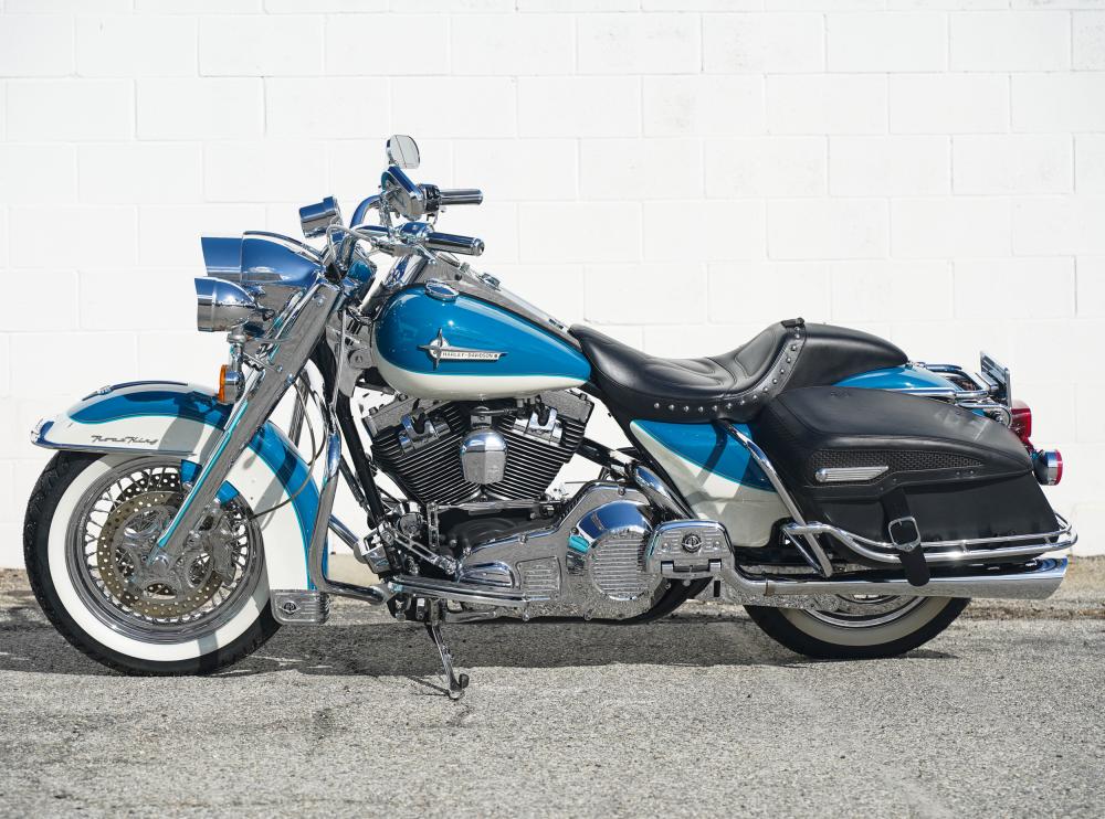 Appraisal: HARLEY DAVIDSONVIN HD FRW Y Color Teal White Mileage ENGINE