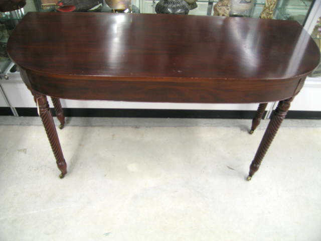 Appraisal: Mahogany Foyer or Sofa Table twist decor legs