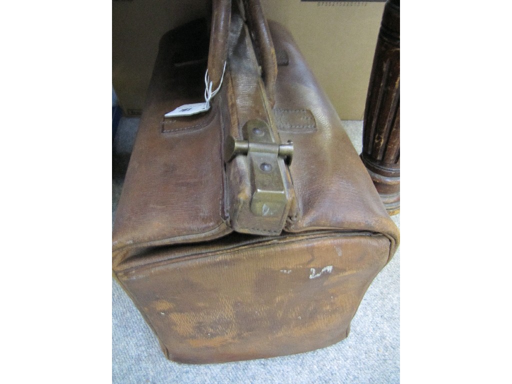 Appraisal: Gladstone bag