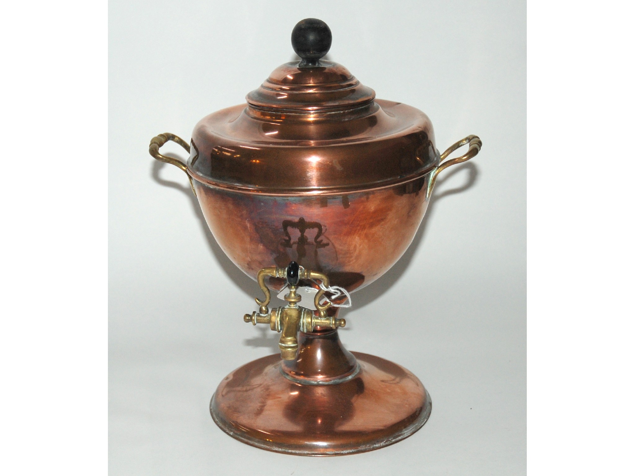 Appraisal: A brass samovar