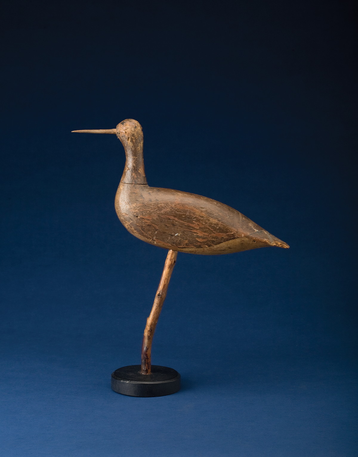 Appraisal: CARVED AND PAINTED YELLOWLEGS DECOY ON A STAND CIRCA Length