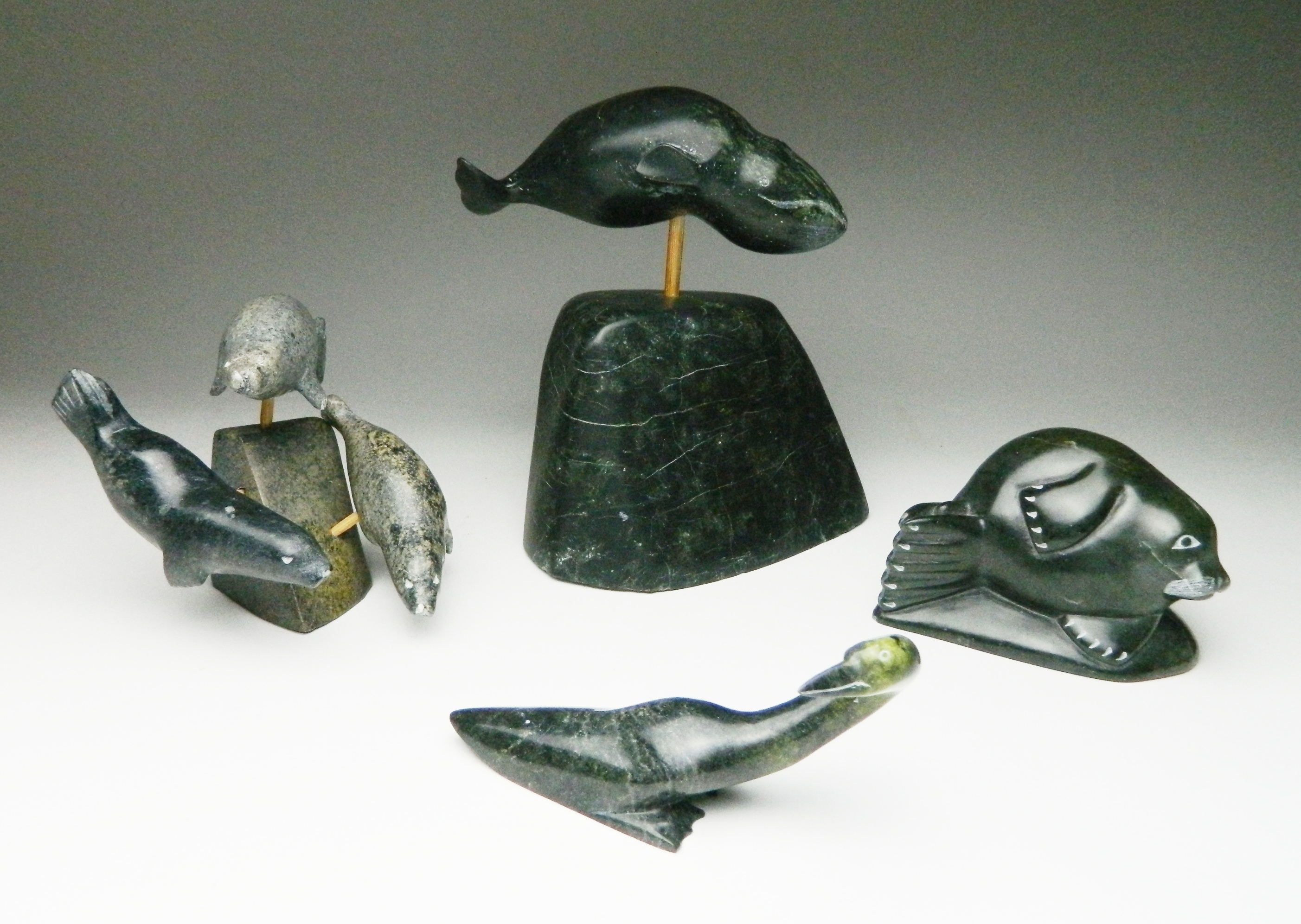 Appraisal: Inuit stone carvings Simon Akearok Hall Beach- Seals- signed ''h