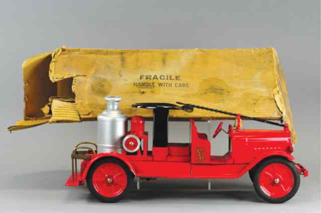 Appraisal: BUDDY 'L' FIRE ENGINE WITH BOX Best known example low