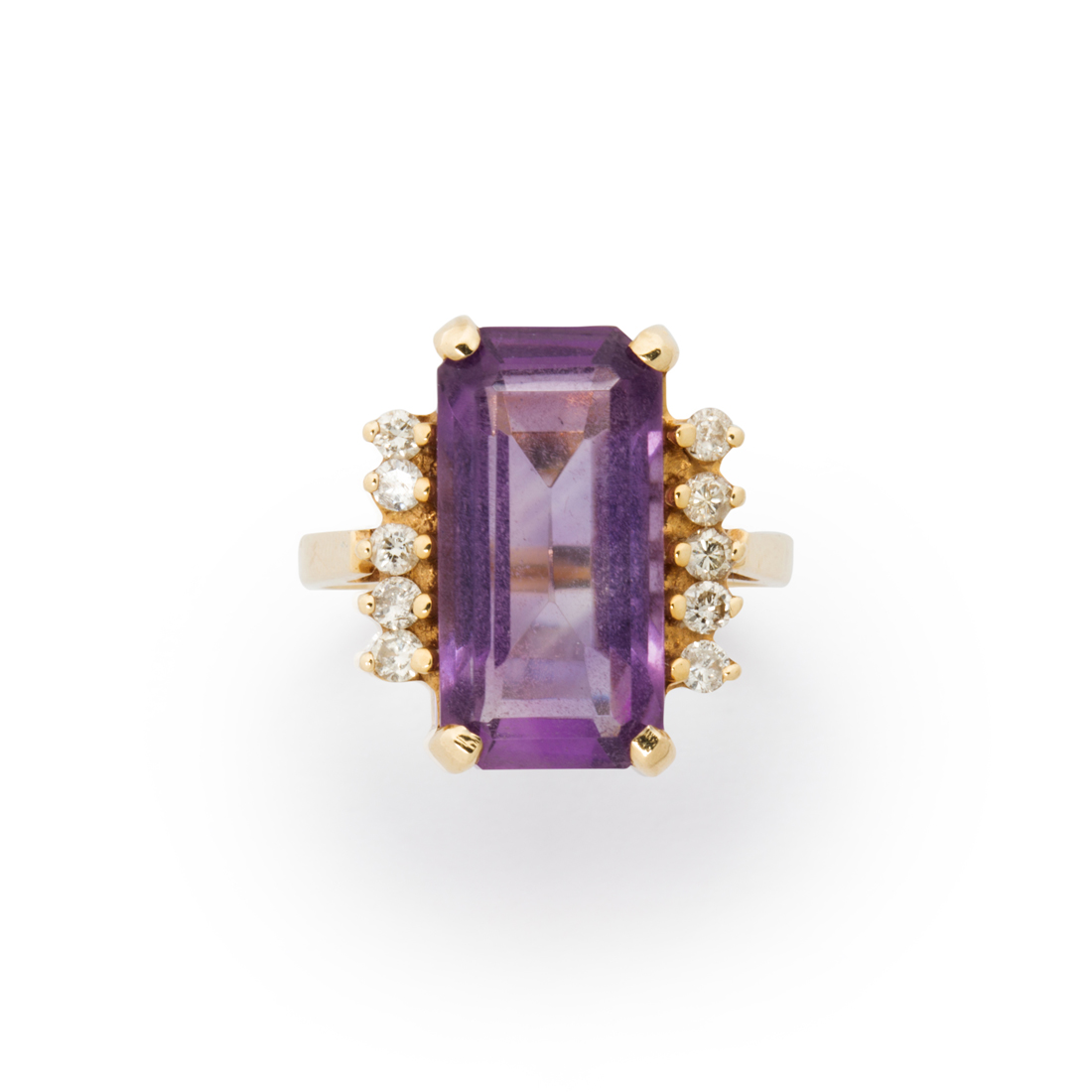 Appraisal: AN AMETHYST DIAMOND AND FOURTEEN KARAT GOLD RING An amethyst