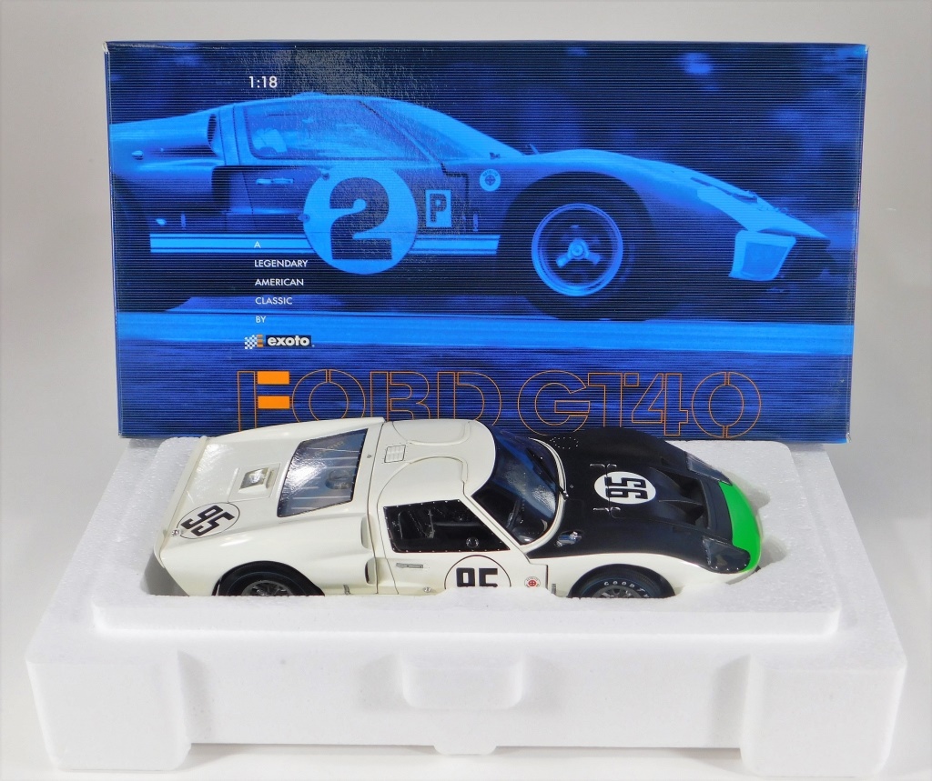 Appraisal: EXOTO RACING LEGENDS FORD GT DIECAST CAR United States Contemporary