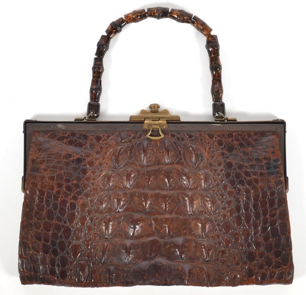 Appraisal: A very pretty nicely made vintage alligator skin handbag no