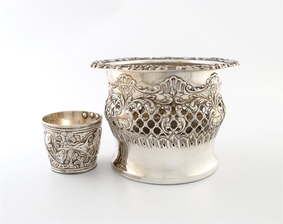 Appraisal: A continental metal ware cup