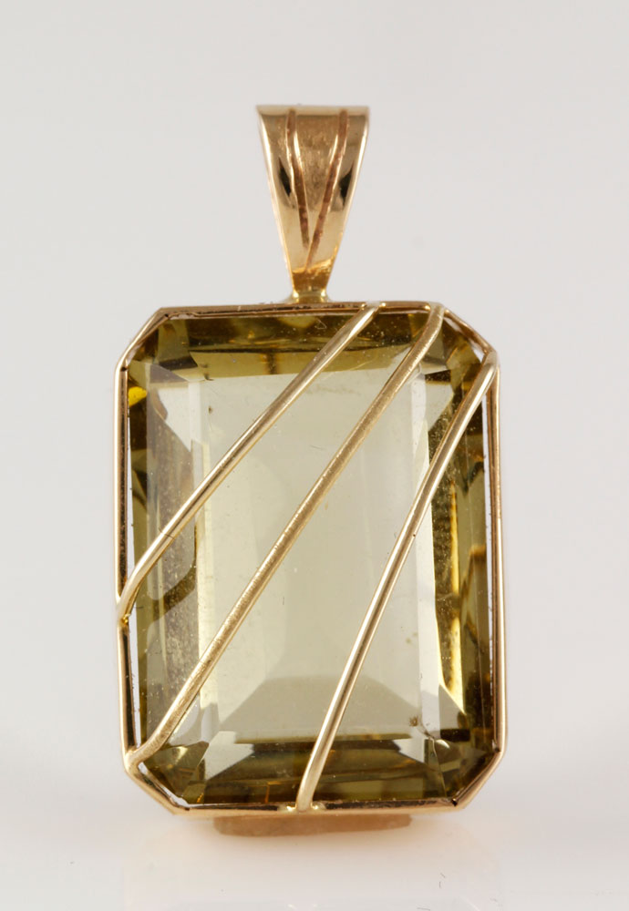 Appraisal: - K Yellow Gold and Smokey Quartz Pendant K yellow