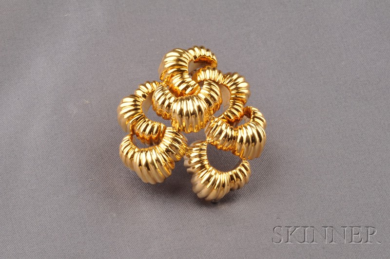 Appraisal: kt Gold Knot Brooch composed of ribbed forms dwt dia