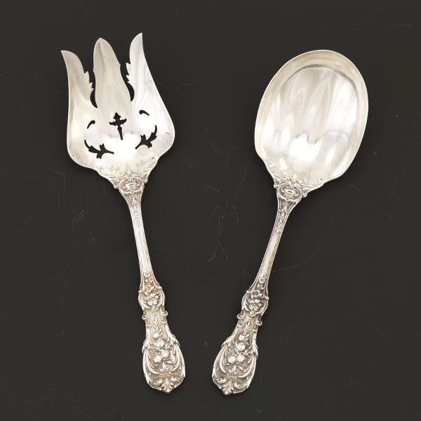 Appraisal: REED BARTON STERLING SILVER TWO PIECE SALAD SET FRANCIS I