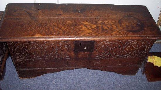 Appraisal: A late th Century oak coffer with plain rectangular hinged