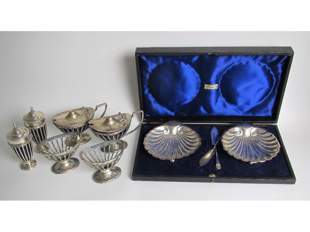 Appraisal: A six piece silver condiment set the circular ribbed body