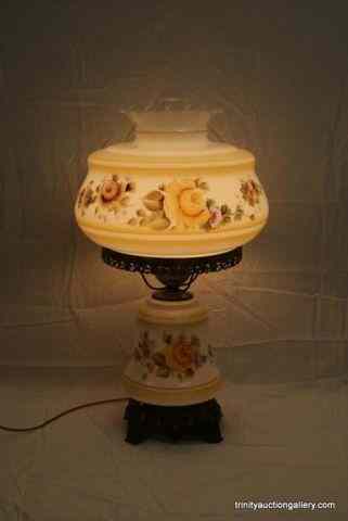 Appraisal: Vtg Hand Painted Gone with the Wind Style Lamp From