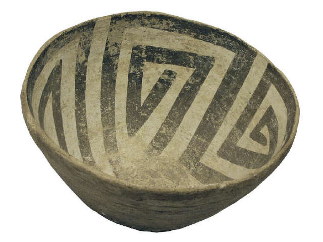 Appraisal: Anasazi excellent black on white bowl Roosevelt Lake area -