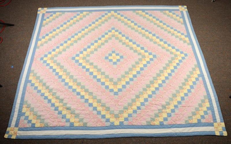 Appraisal: Antique Square Pattern Quilt Description Hand stitched Pattern made up